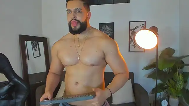 Justin_kingX7: διαδικτυακό σόου στην κάμερα