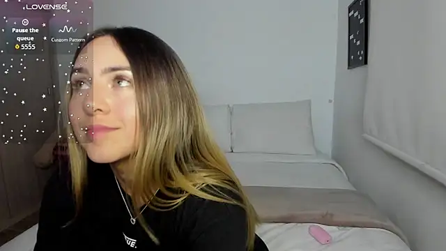 Онлайн чат XXX sophie_morenoo