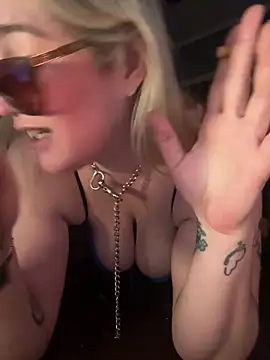 Granlady7 élő XXX-chatje