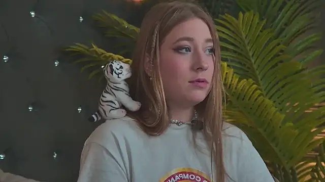 Živý XXX chat MiaEuphoria_