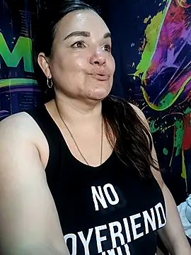 Zuleyka_69 即時 XXX 聊天