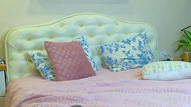 دردشة LadySweetWife الجنسية المباشرة