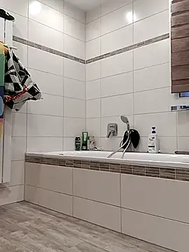 Nikeyone2 Show Webcam