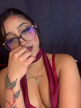 Chat XXX ao vivo de LilithMonette