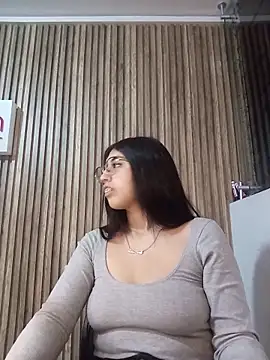 دردشة Valk_submissive الجنسية المباشرة