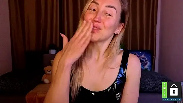 Kiss_julli88I 即時 XXX 聊天