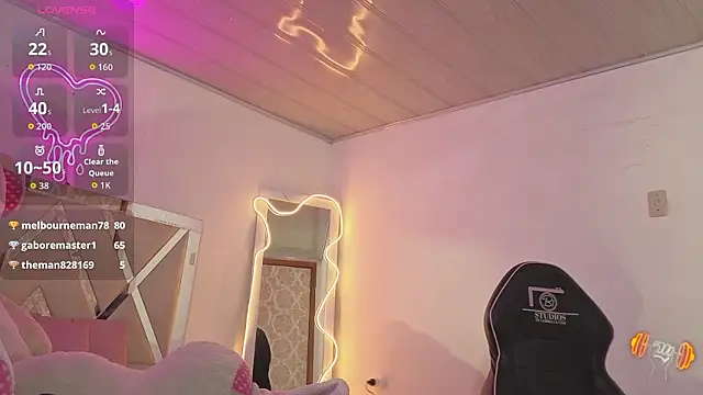 saaya_tay 即時 XXX 聊天