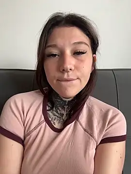 Chatroom XXX en direct de FionaMurr