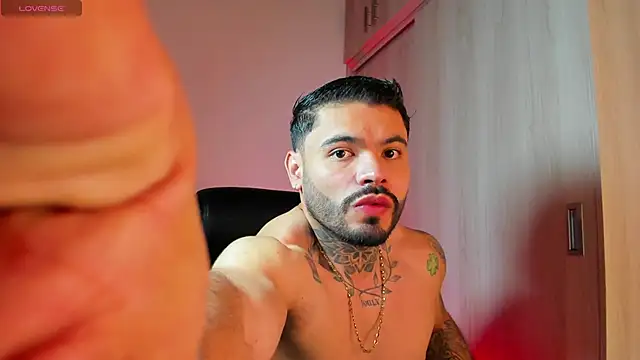 thiago_ferrari_: онлайн-секс-чат