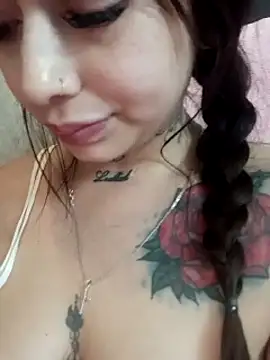 luna_scarlette: απευθείας συνομιλία ΧΧΧ