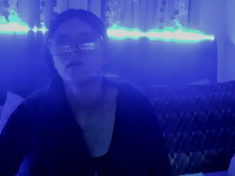 EmiSchwarz 라이브 XXX 채팅