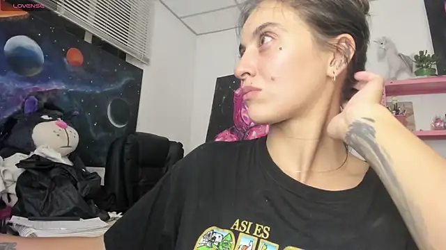 mariecam420 即時 XXX 聊天