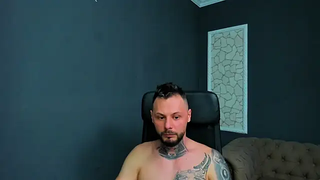 BrianHunts' Live XXX Chat