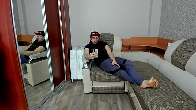 Pertunjukan Kamera Web AlansonofDaddy