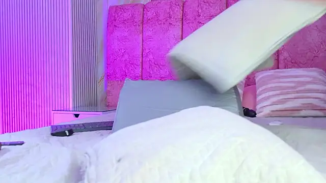 emmacurvy 网络视讯表演