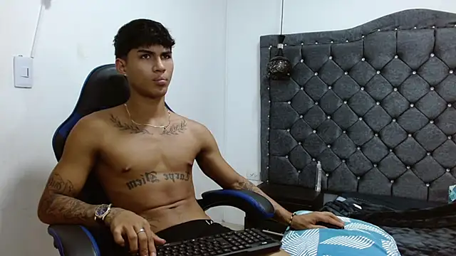 Chat XXX ao vivo de luka_big18