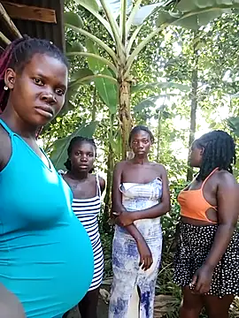 holygrail001 Adlı Modelin Canlı XXX Sohbeti