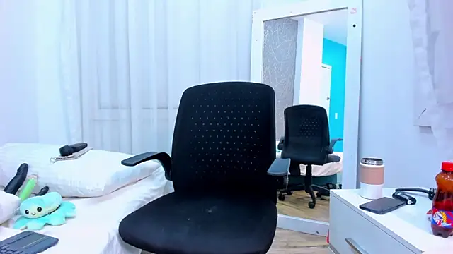 Czat XXX na żywo – ViictoriiaSaenz