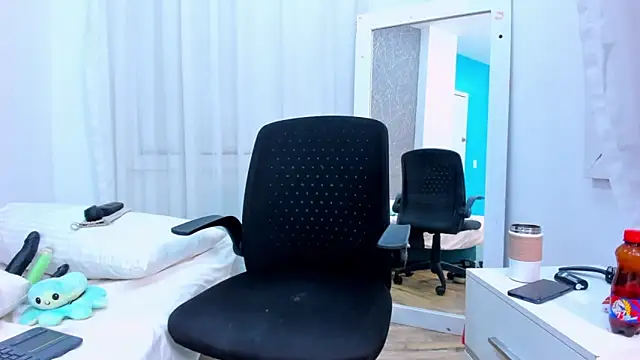 ViictoriiaSaenz 即時 XXX 聊天