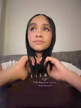 دردشة Isabella-Teen الجنسية المباشرة