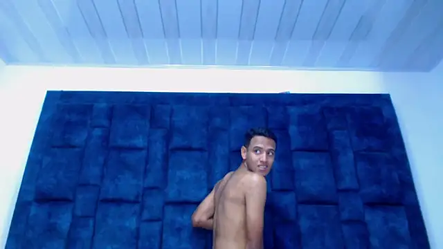 XXX chat uživo modela GroupNoLimits