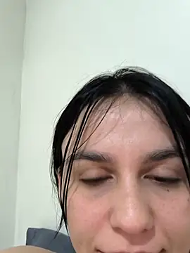 Daniela-rosee élő XXX-chatje