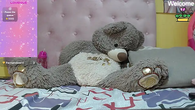 Sophiiee_Gray élő XXX-chatje