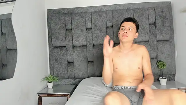 Axel_OS – Naživo XXX chat