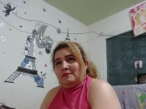 Perla1981--'s Live XXX Chat