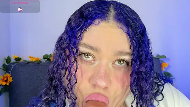 lunitaa0 Adlı Modelin Canlı XXX Sohbeti