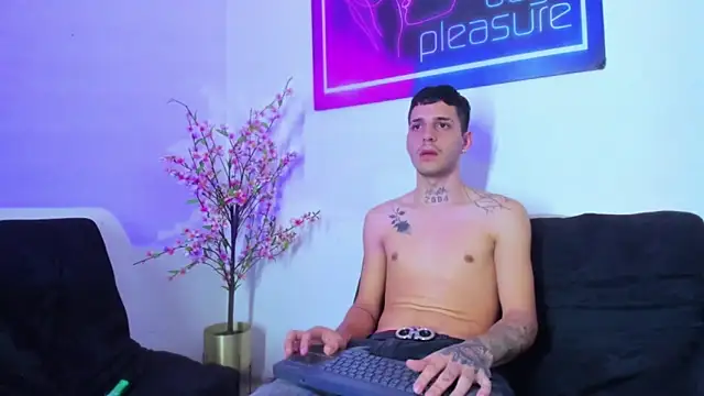 Pleasure_boys_hot webcam show