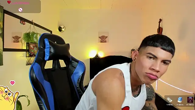 Show modela Damian_latinxxx na web-kameri