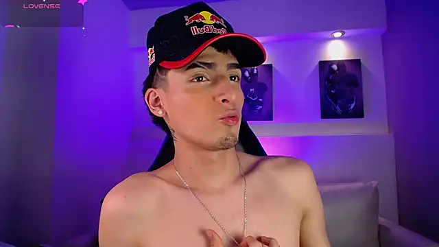 Chat +18 de MateoMitchell ao vivo