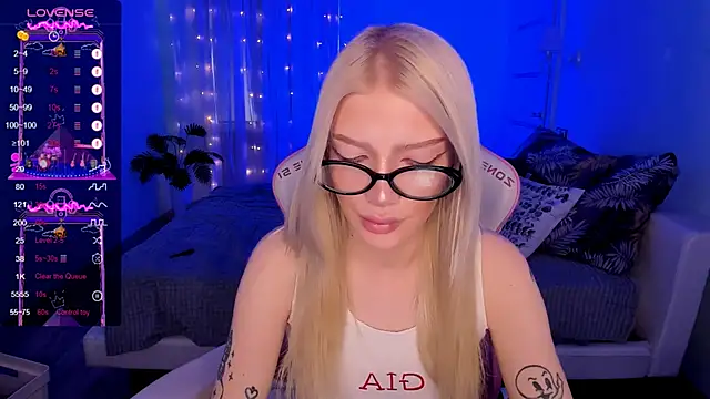 دردشة AnyaTaylor_ الجنسية المباشرة