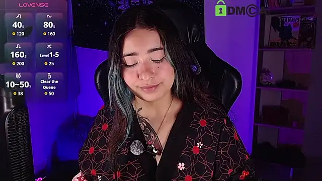 Chat +18 de sweetcoralinee ao vivo