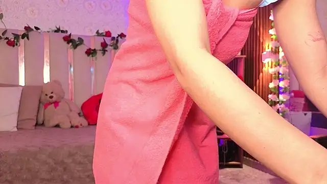 Chat +18 de Daphnne_tay ao vivo