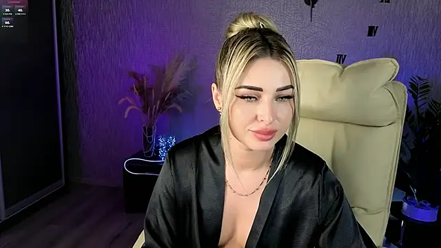 Chat XXX en directo de NikkiiStill