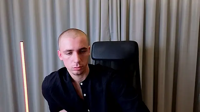 KellenWest: вебкам-шоу