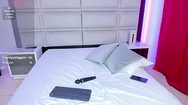 Show modela LucaCruz_ na web-kameri