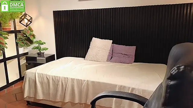 Ivy_Gail live XXX chat