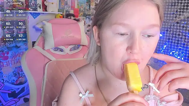 Онлайн чат XXX Sara_Robinson