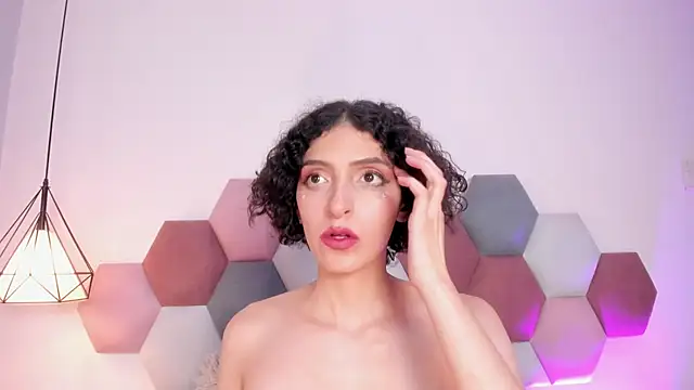 Chat +18 de LyraVendrell ao vivo