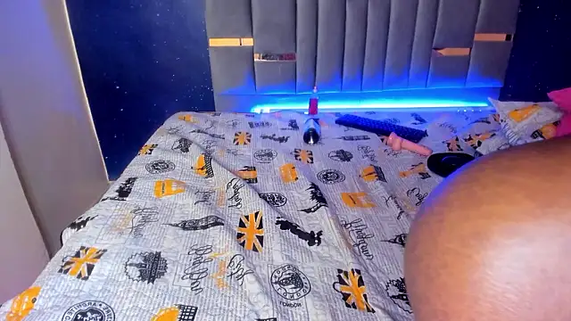 ChannelQueen Live XXX-Chat