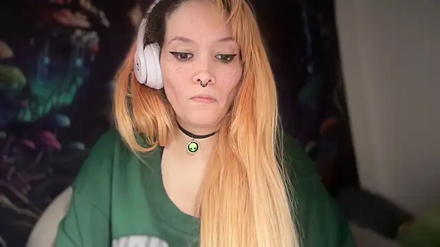 FRRANNKIE Adlı Modelin Canlı XXX Sohbeti