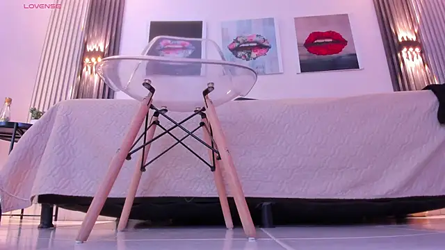 Chatroom XXX en direct de Angela_donnato