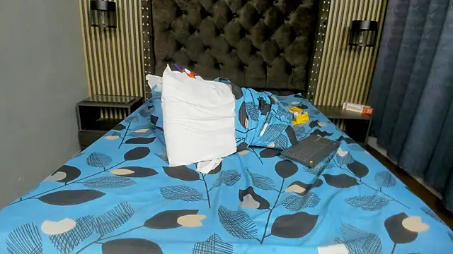 miss_sophiaxxx: απευθείας συνομιλία ΧΧΧ