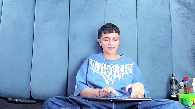 Megan_Thompson_ Chat XXX in diretta