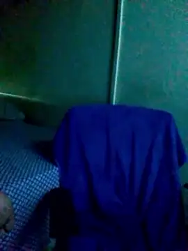 calme_odl1: διαδικτυακό σόου στην κάμερα