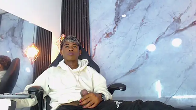 LuckyBluex Webcam-Show