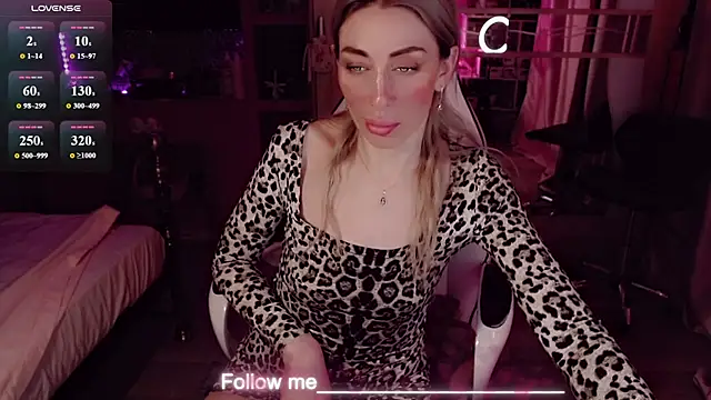 AnnieGOld_ Chat XXX in diretta